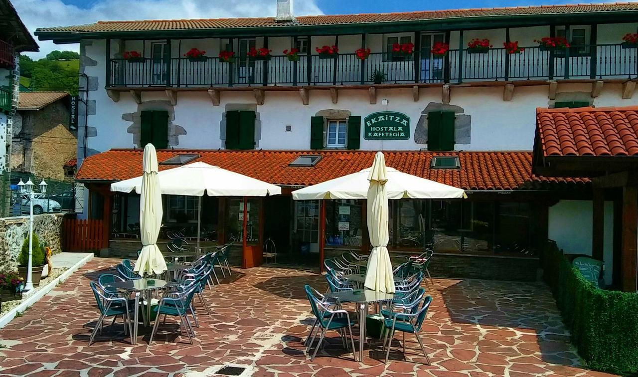 Hostal Ekaitza Lesaka Exterior foto
